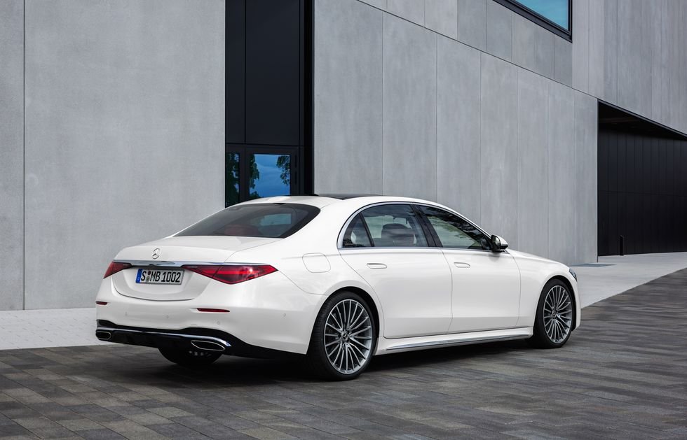 2021 Mercedes-Benz S-Class Revealed with Redefine Modern Luxury 3 2021 Mercedes-Benz S-Class backview