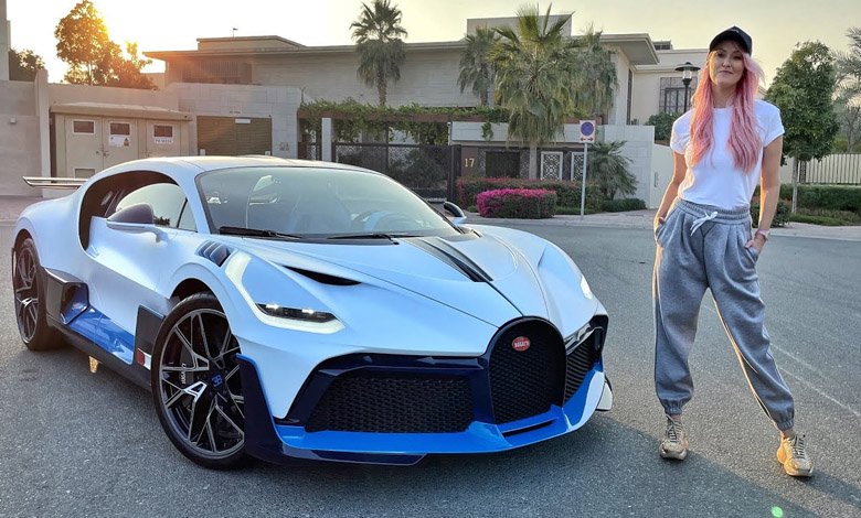 Supercar Blondie Bugatti Divo