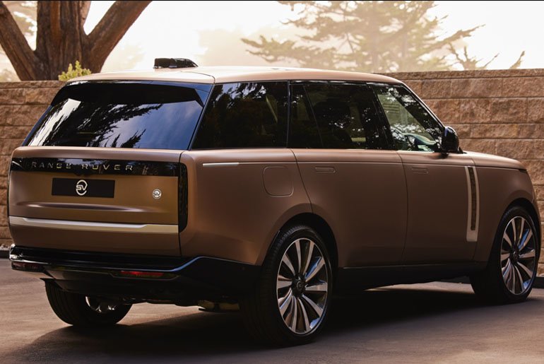 Range Rover SV Carmel Edition back view