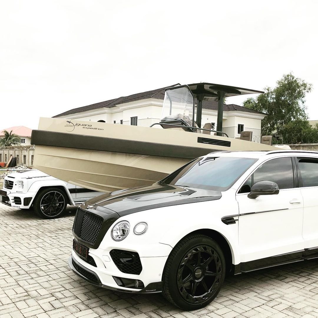 Obafemi Martin Own the Most Expensive Cars That Can Lift You Out Of Poverty Forever 2 Obafemi Martins 2017 Bentley Bentayga