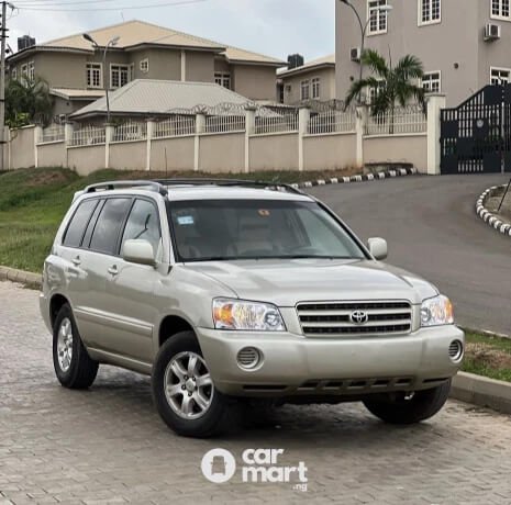 The Ultimate Guide to Buying Toyota Highlander 1 Tokunbo 2005 Toyota Highlander