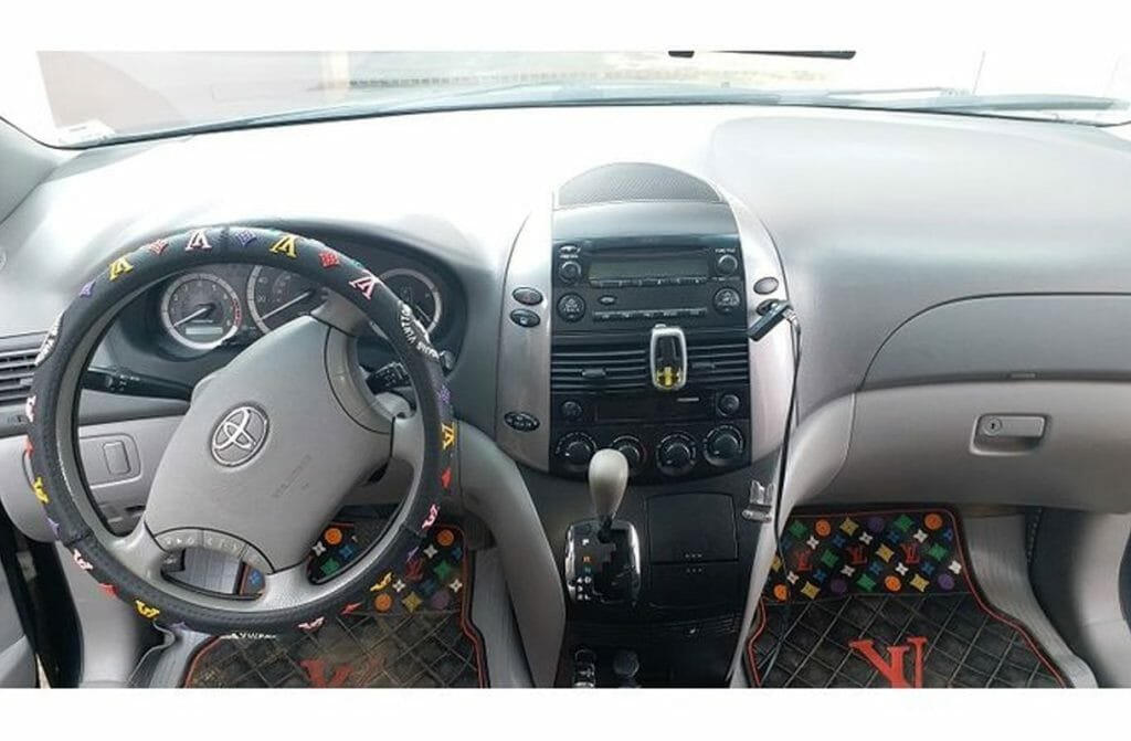 Top 4 Solutions to the POPULAR Dashboard Melting/Cracking Problem in your Lexus & Toyota cars 3 new toyota dashboard 2005