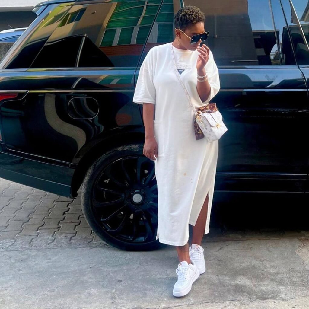 Annie Idibia Biography, Career, Net Worth, Cars She Owns 7 Annie Idibia pose with range rover