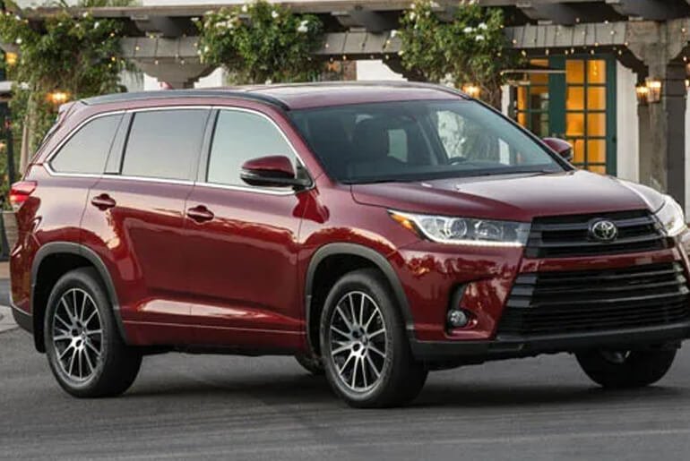 Olusegun-Obasanjo-Toyota-Highlander-2017.jpg » Carmart blog Olusegun-Obasanjo-Toyota-Highlander-2017