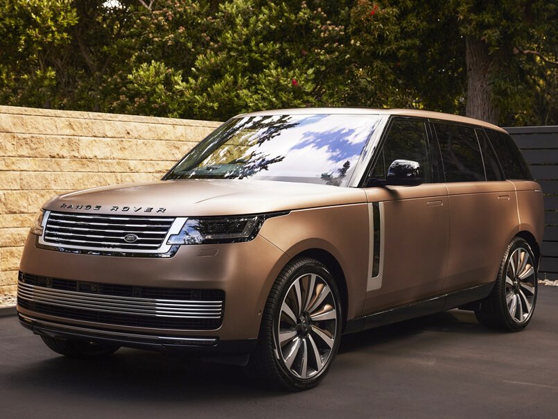 Will You Take the 2022 Range Rover SV Over the 2022 Mercedes GLS63 AMG? Quick Review of Both Luxury SUVs 2 2022 Range Rover SV