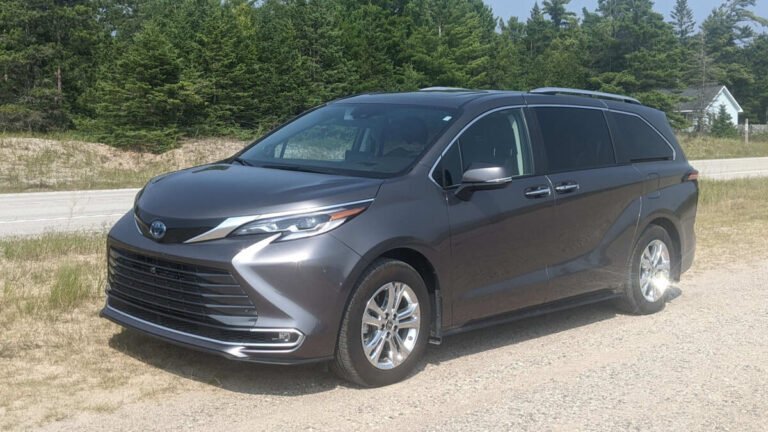 2023 Toyota Sienna