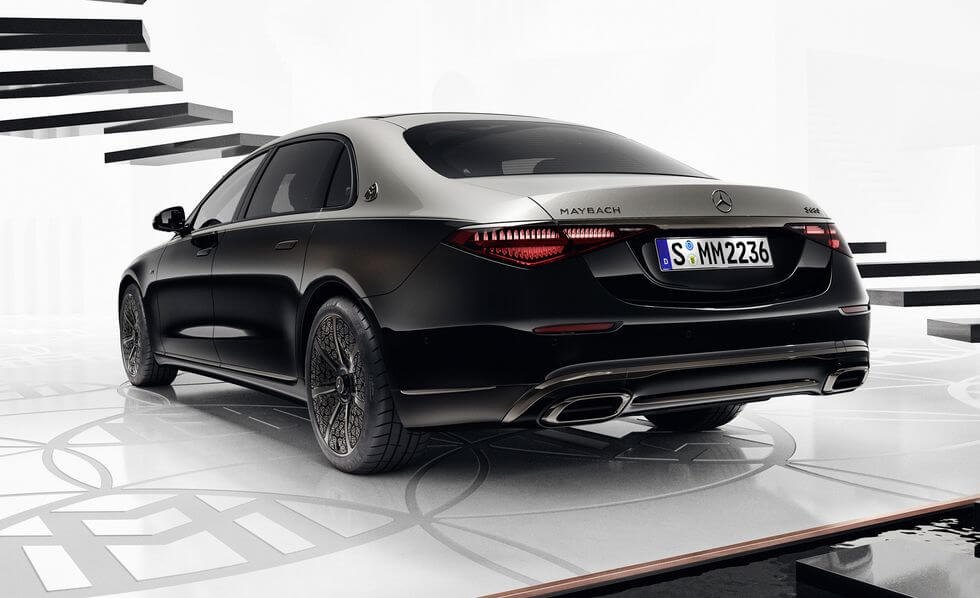 The 2024 Mercedes Maybach S580 Aims To Be The Best and most luxurious car for billionaires 1 2024 Mercedes Maybach S580 back view