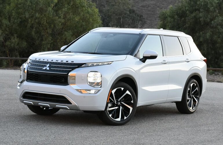 The 2022 Kia Telluride Vs. 2022 Mitsubishi Outlander: Which of them is Better? 2 2022 mitsubishi outlander
