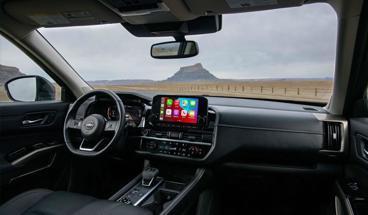 2022 Nissan Pathfinder interior
