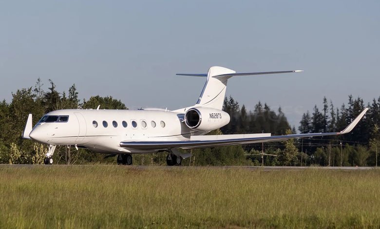 Elon Musk Gulfstream private jet