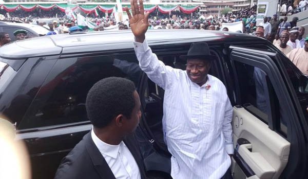 Goodluck Jonathan Bulletproof Range Rover Sport