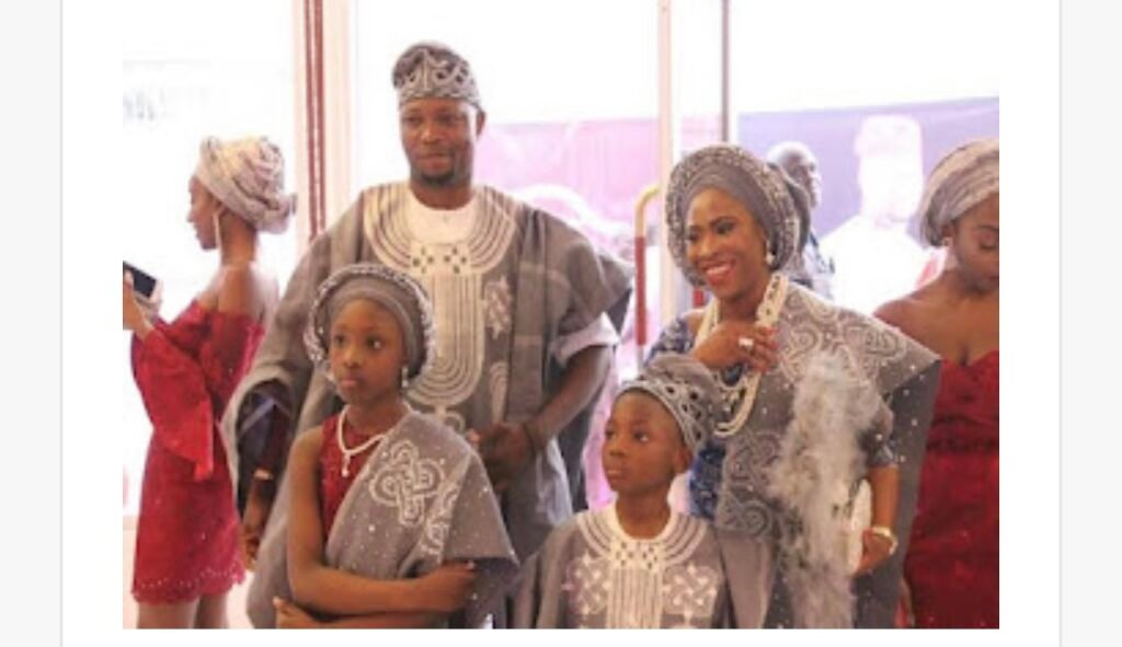 Jandor with family