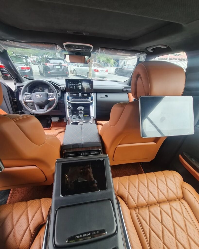 2022 Toyota Land Cruiser interior