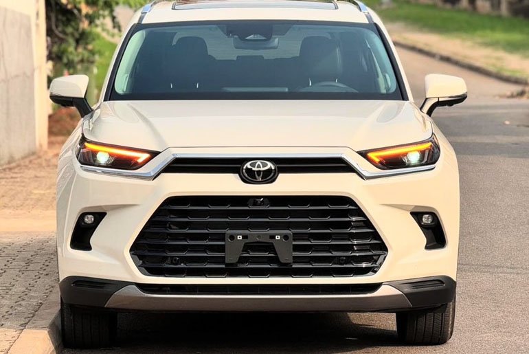2024 Toyota Cars/SUV in Nigeria: Price, Review, Features, Fuel Economy 6 2024 Toyota Highlander Platinum in Nigeria