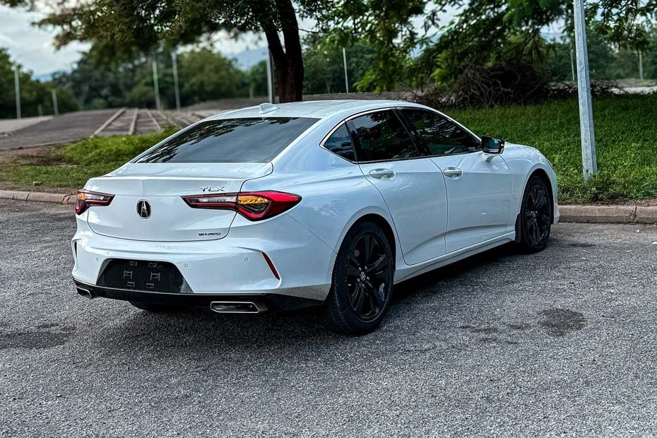 2023 Acura TLX in Nigeria: Price & Features 1 2023 ACURA TLX back view