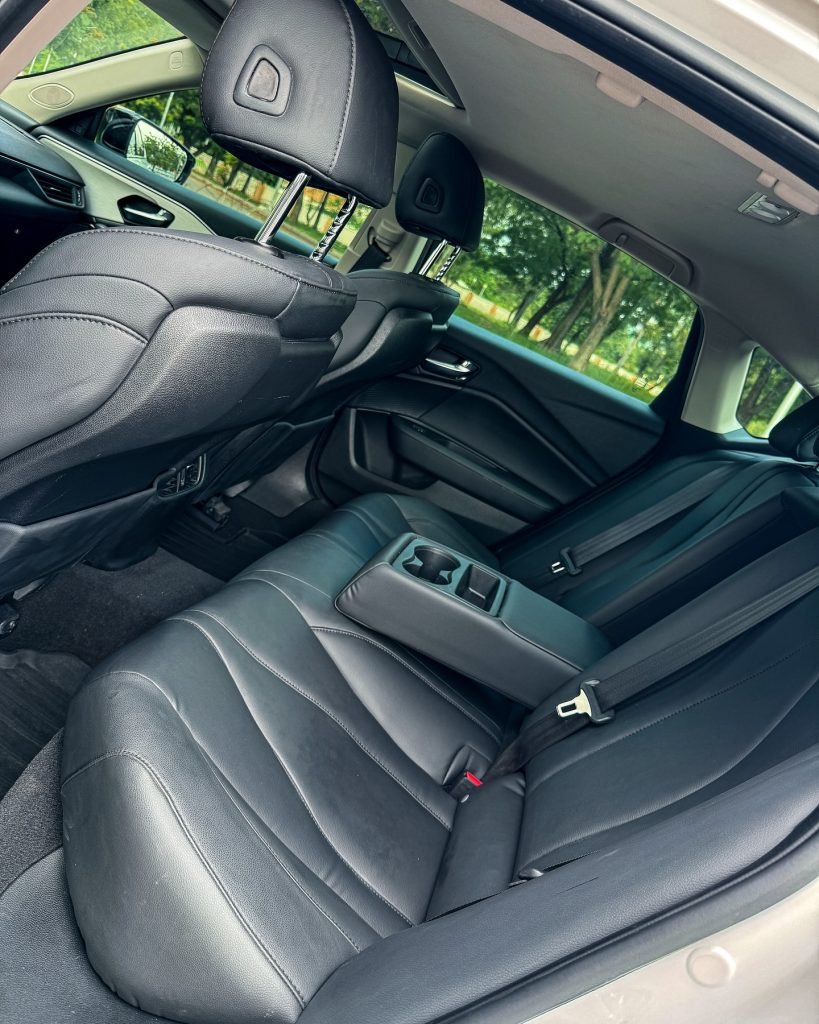 2023 Acura TLX in Nigeria: Price & Features 3 2023 ACURA TLX interior - SeAT